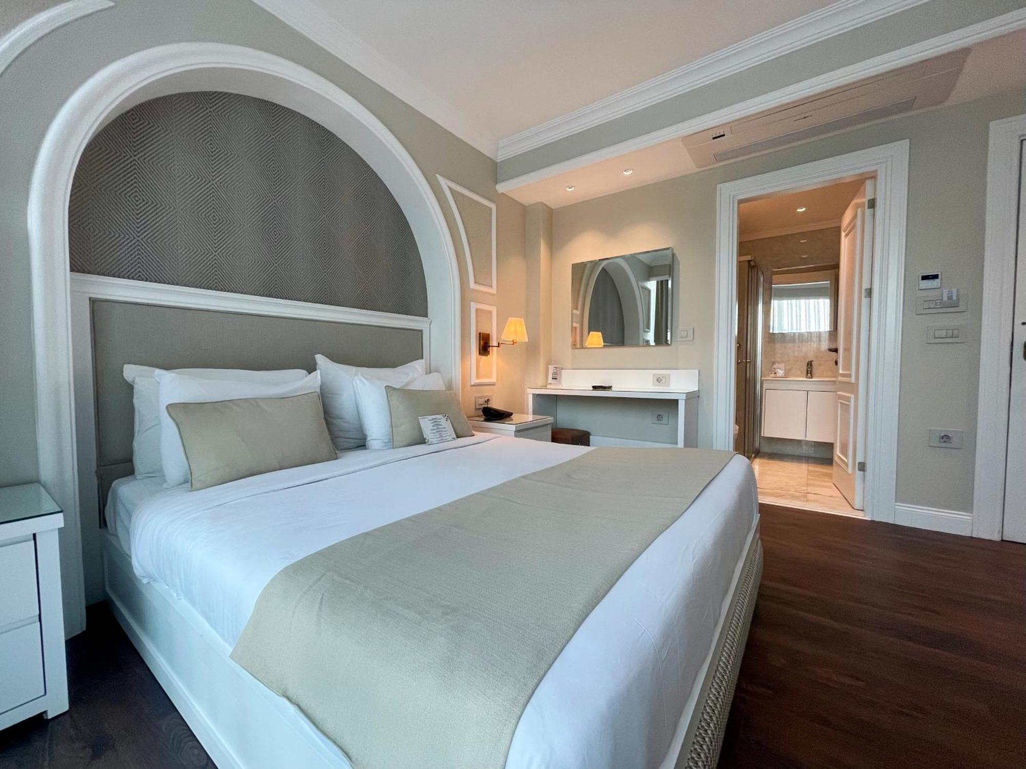 Dbd Hotel Bayrakli Izmir Exterior photo
